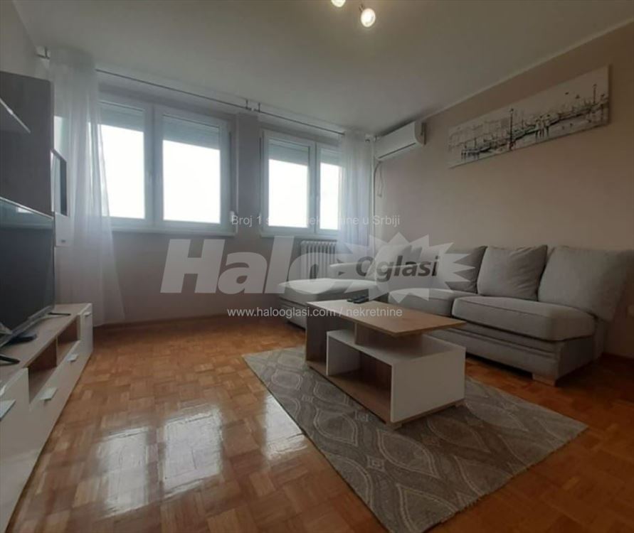 Lux 1.5 stan, Novi Beograd (Odlicna lokacija) — 2