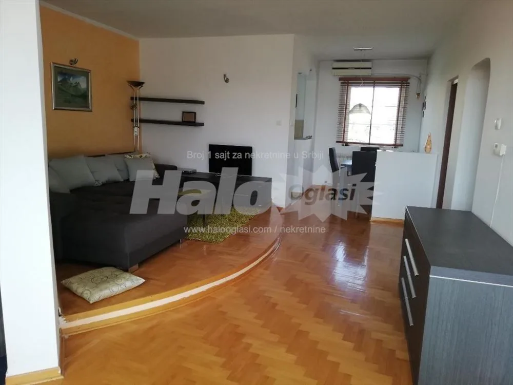 Lux 2,5 namesten stan, u cenu ukljucen info stan — 6