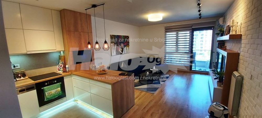 Lux 2.5 stan u Voždovim kapijama — 3