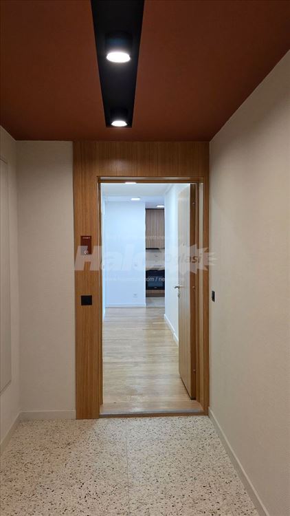 Lux 51, Bežanijska Kosa, sa garažnim mestom — 4