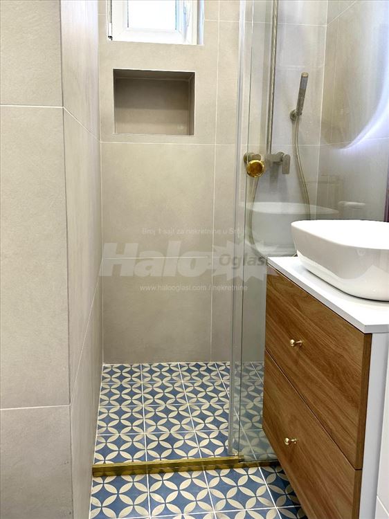 Lux centar salonac u francuskom stilu, renovirano — 13