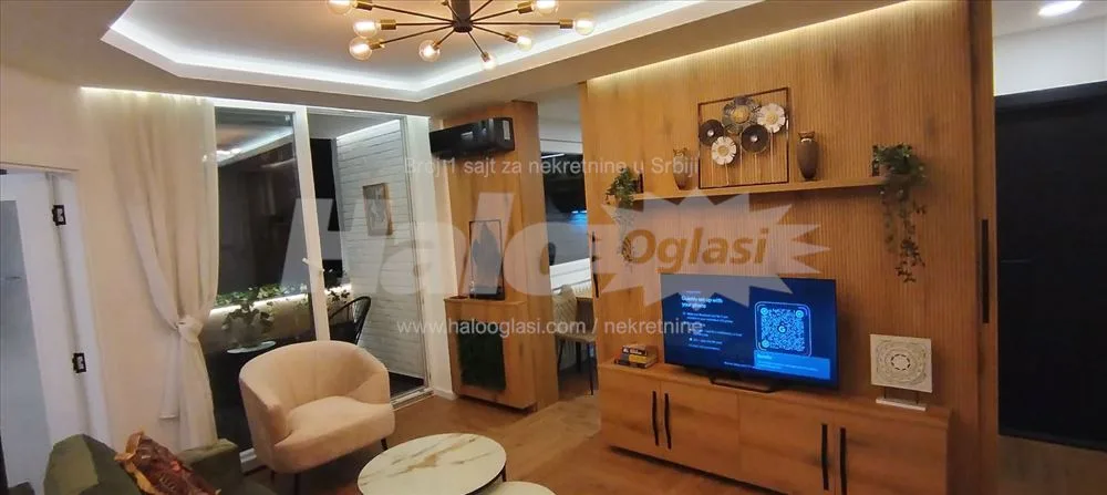 Lux dvoiposoban stan u Gandijevoj — 2
