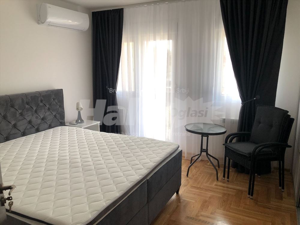 Lux dvosaban stan Ledine — 9