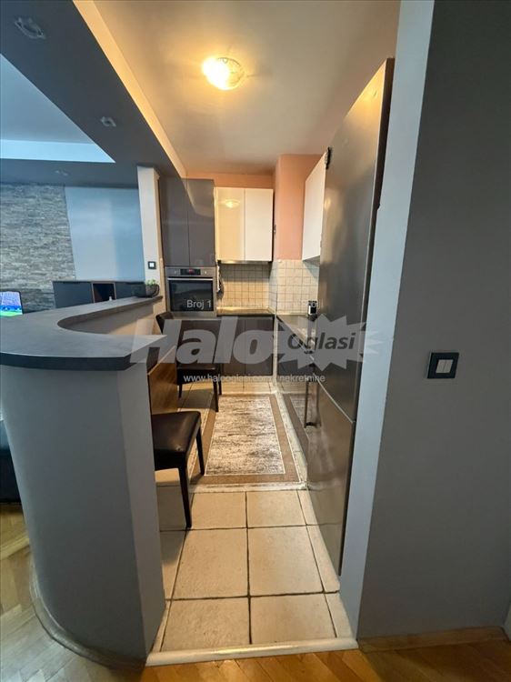 Lux, dvosoban stan, 50 m², kod Vukovog spomenika — 6