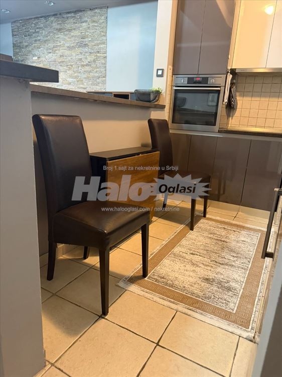 Lux, dvosoban stan, 50 m², kod Vukovog spomenika — 9