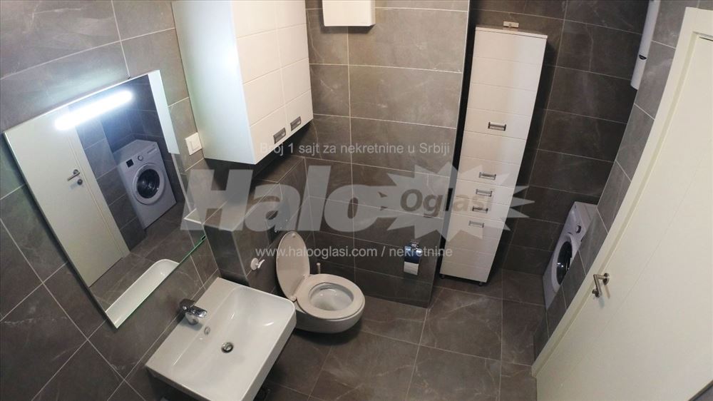 Lux dvosoban stan 61m2, namešten, Wellport — 10