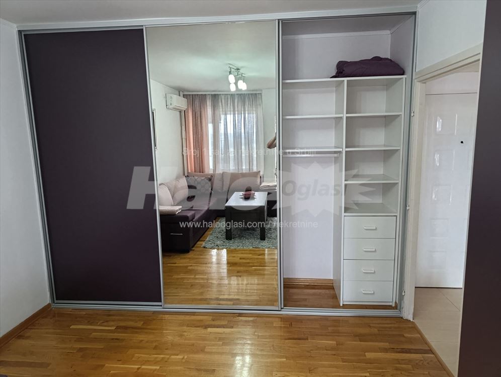 Renoviran, dvosoban, LUX stan, Blok 30 — 4