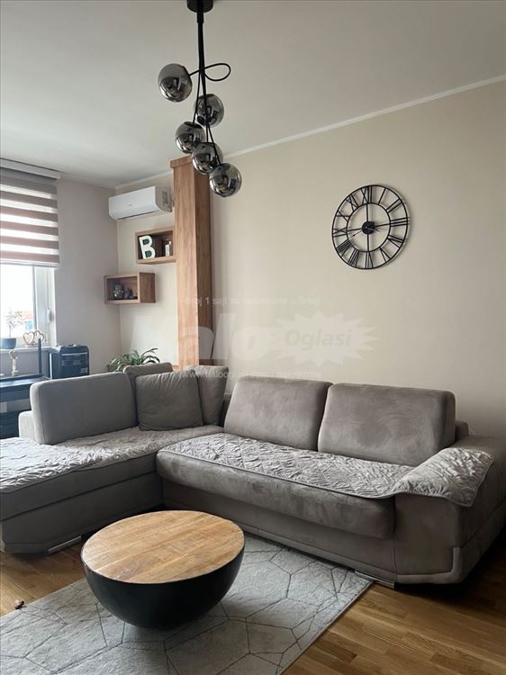 Lux dvosoban stan East side kod Aviva — 2