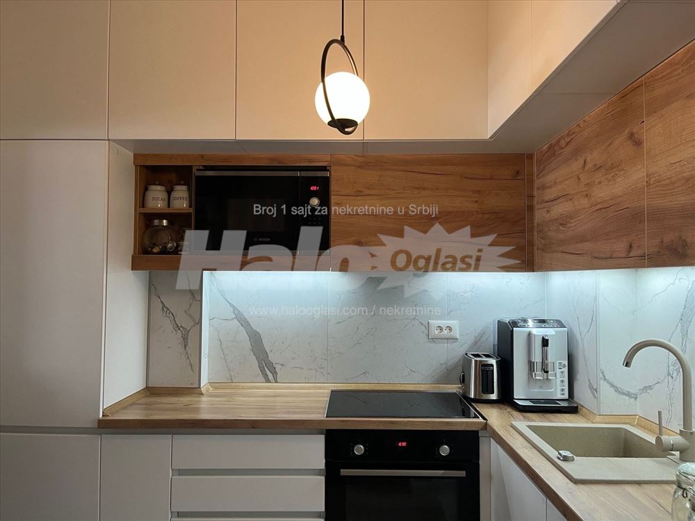 Lux dvosoban stan East side kod Aviva — 7