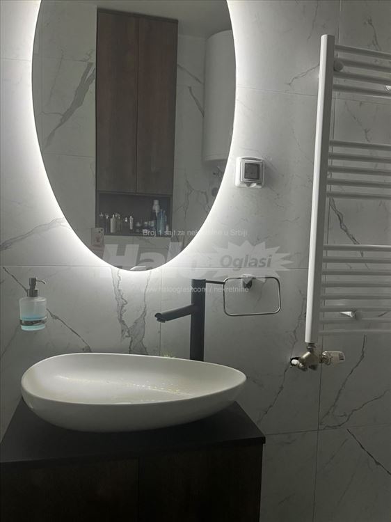 Lux dvosoban stan East side kod Aviva — 10
