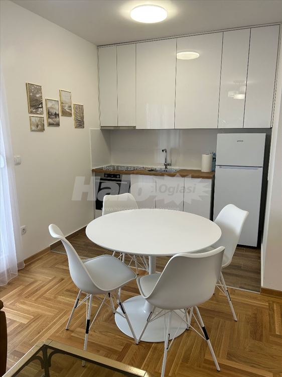 Lux dvosoban stan Ledine 43 m2 — 3