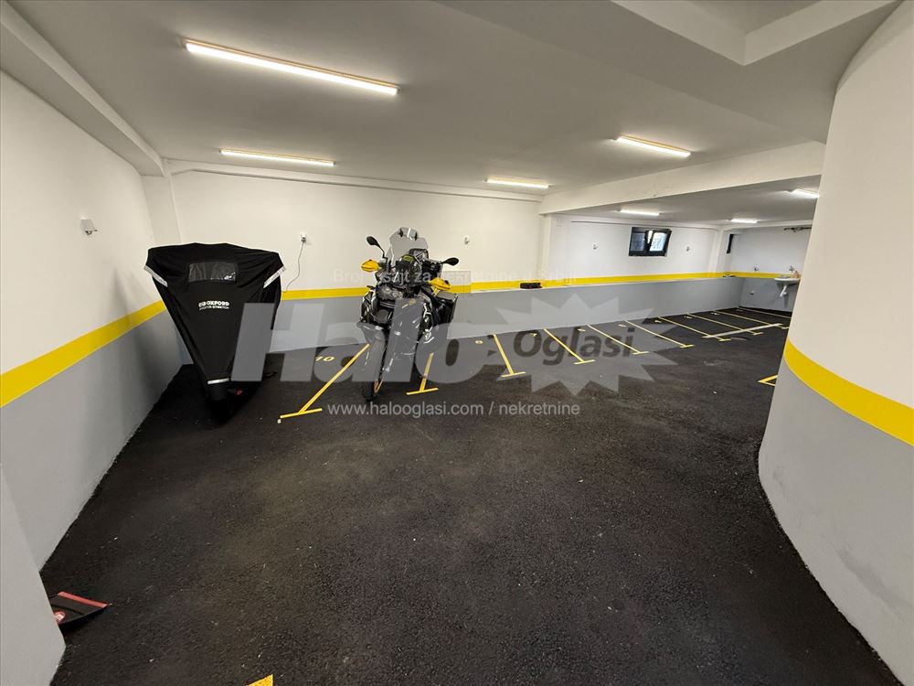 Lux velika garaza,servis,bajs/skuter/moto centar — 9