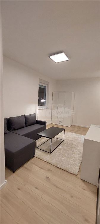 Lux garsonjera 26m2 — 9