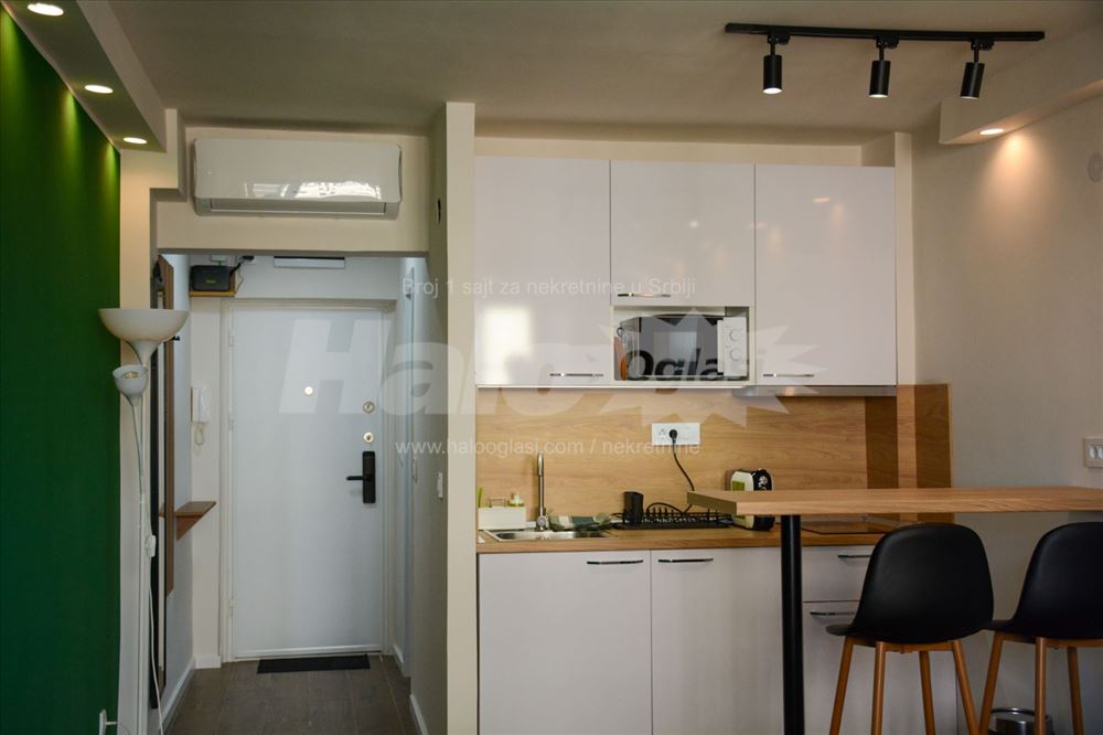 Lux garsonjera u centru — 7