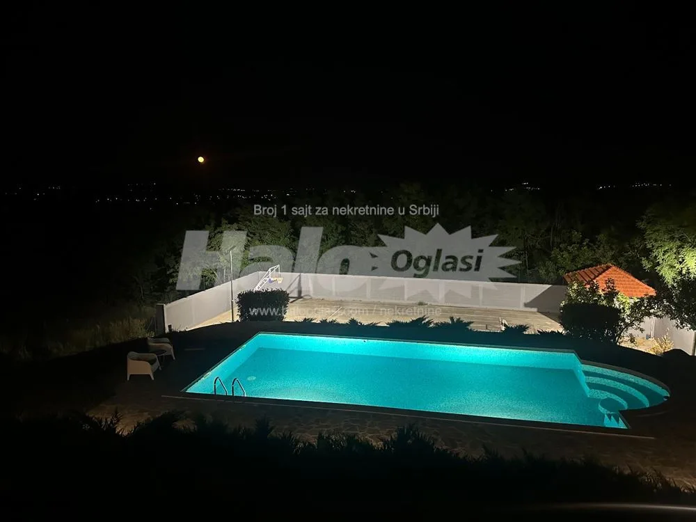Lux jedinstvena hacienda na 35 min od Beograda — 12