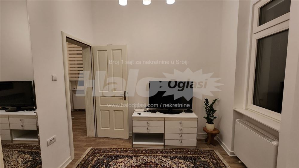 Lux jednoiposoban, Kalemegdan-atraktivna galerija — 2
