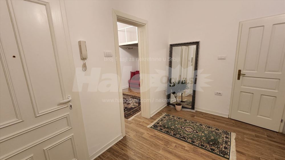 Lux jednoiposoban, Kalemegdan-atraktivna galerija — 3