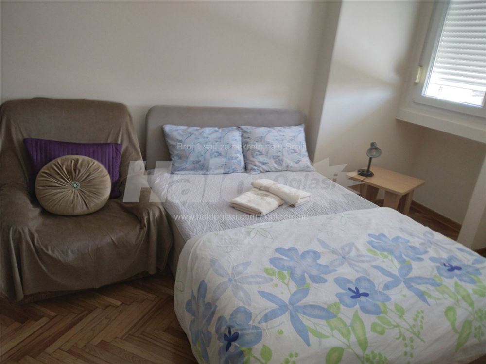 Lux jednoiposoban stan na Terazijama — 3