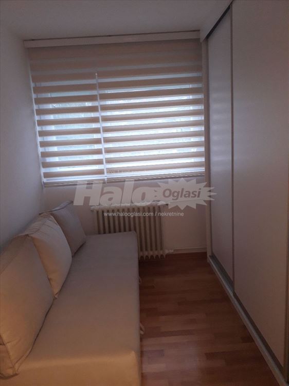 Lux jednoiposoban stan u centru Banovog brda — 6