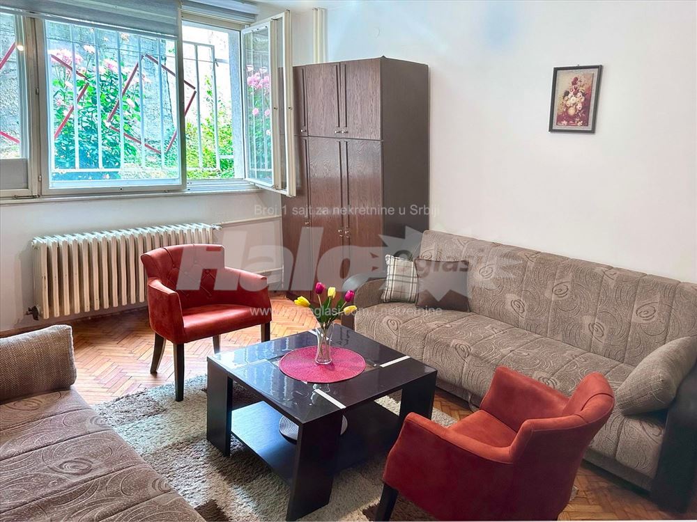 Lux komforan stan renoviran i sređen — 7