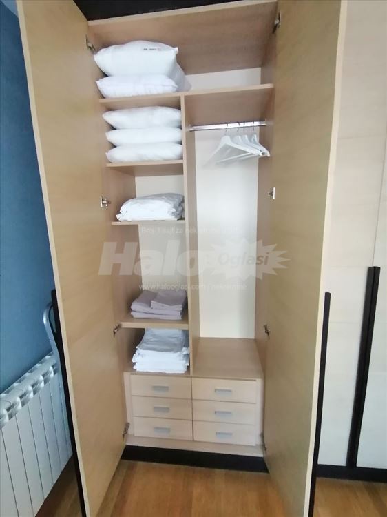 Lux kompletno opremljen 3.0, garaza Vukov spomenik — 4