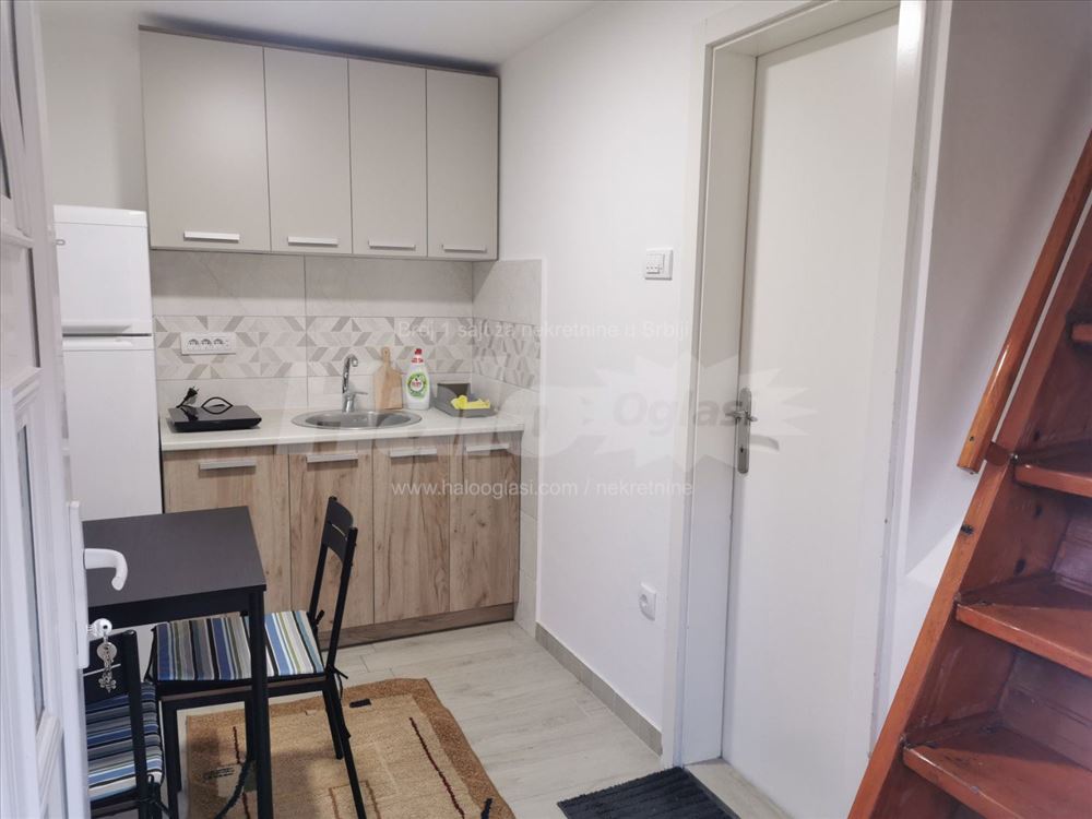 Lux mali 1.5, namesten, blizu Vuka, racuni u ceni — 6