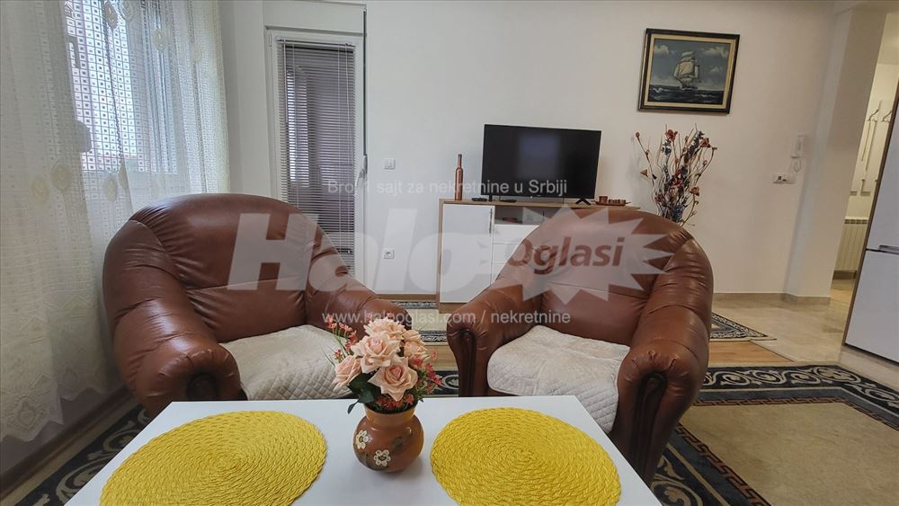 Lux, namešten 60m2 nov Ledine Novi BGD kod Granda — 2