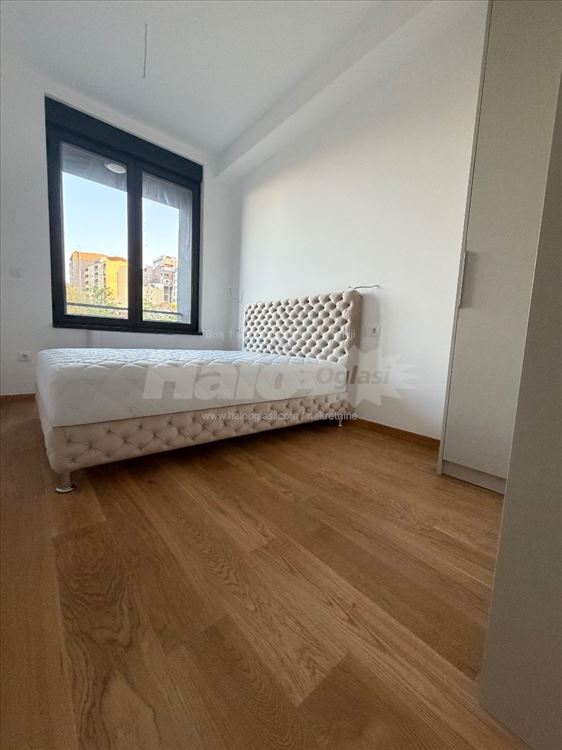 Lux namešten stan na atraktivnoj lokaciji — 6
