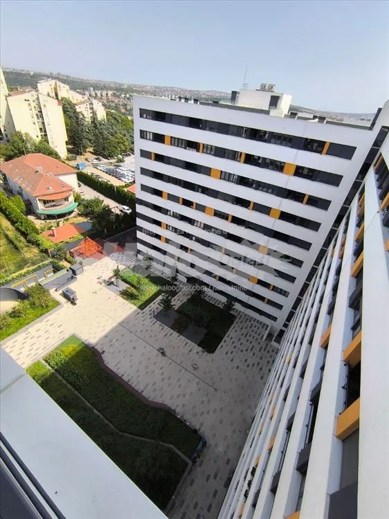 Lux namešten useljiv garaža može kredit — 10