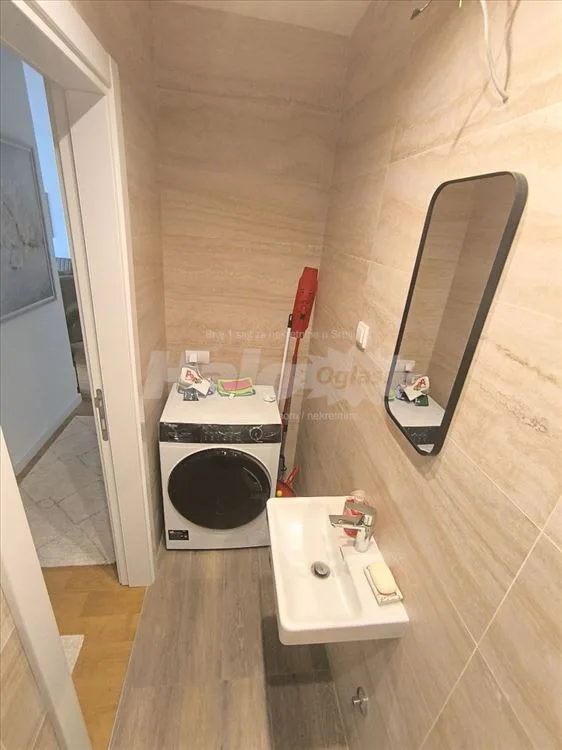 Lux namešten useljiv garaža može kredit — 15