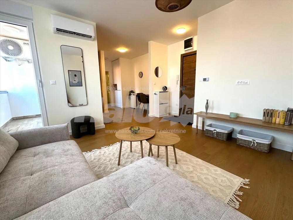 LUX nov 1.5 stan 43m2 sa terasom i garažom, Surčin — 5