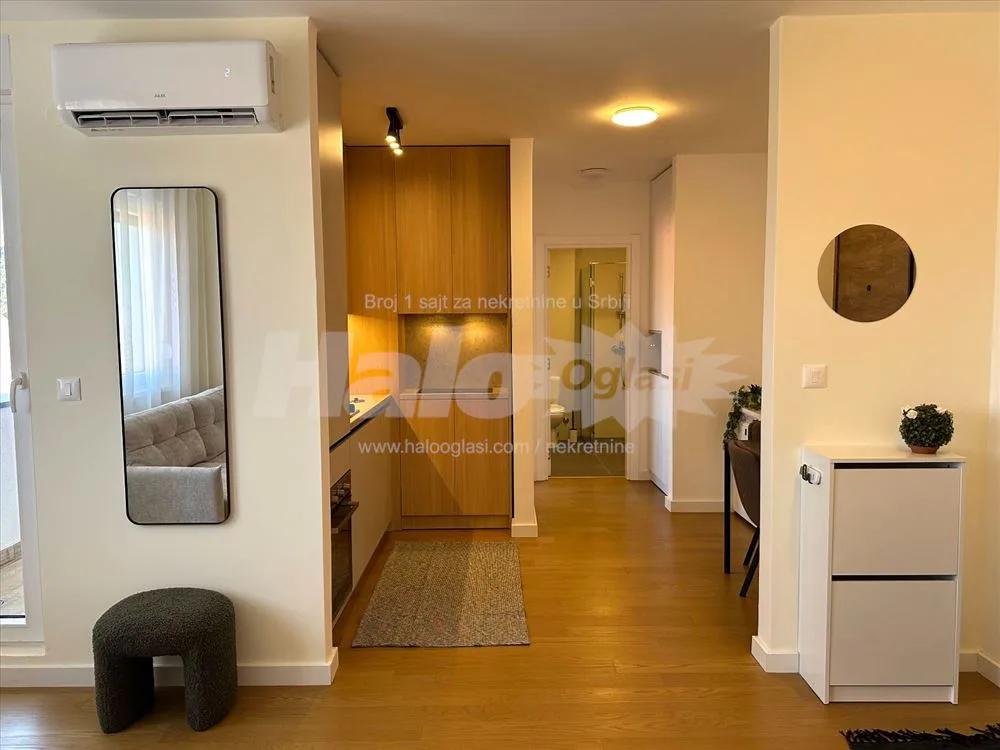 LUX nov 1.5 stan 43m2 sa terasom i garažom, Surčin — 7