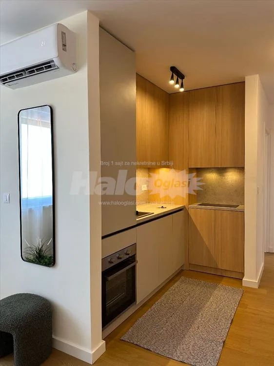 LUX nov 1.5 stan 43m2 sa terasom i garažom, Surčin — 10