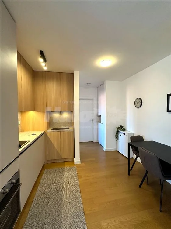 LUX nov 1.5 stan 43m2 sa terasom i garažom, Surčin — 12