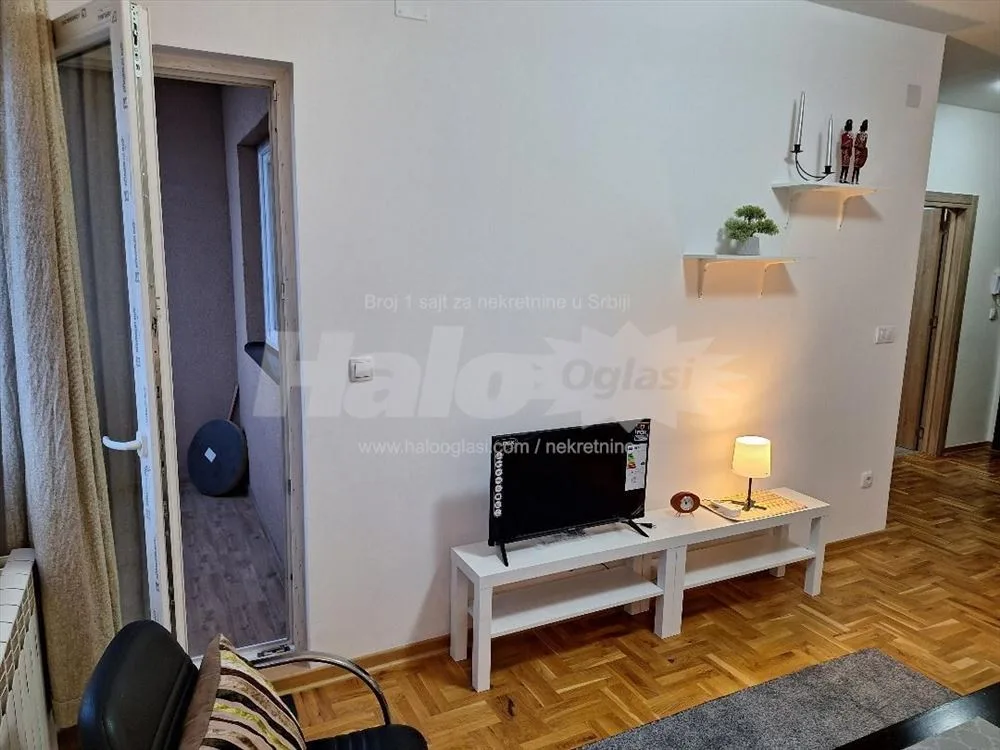 Lux novi stan na Zrenjaninskom putu — 4