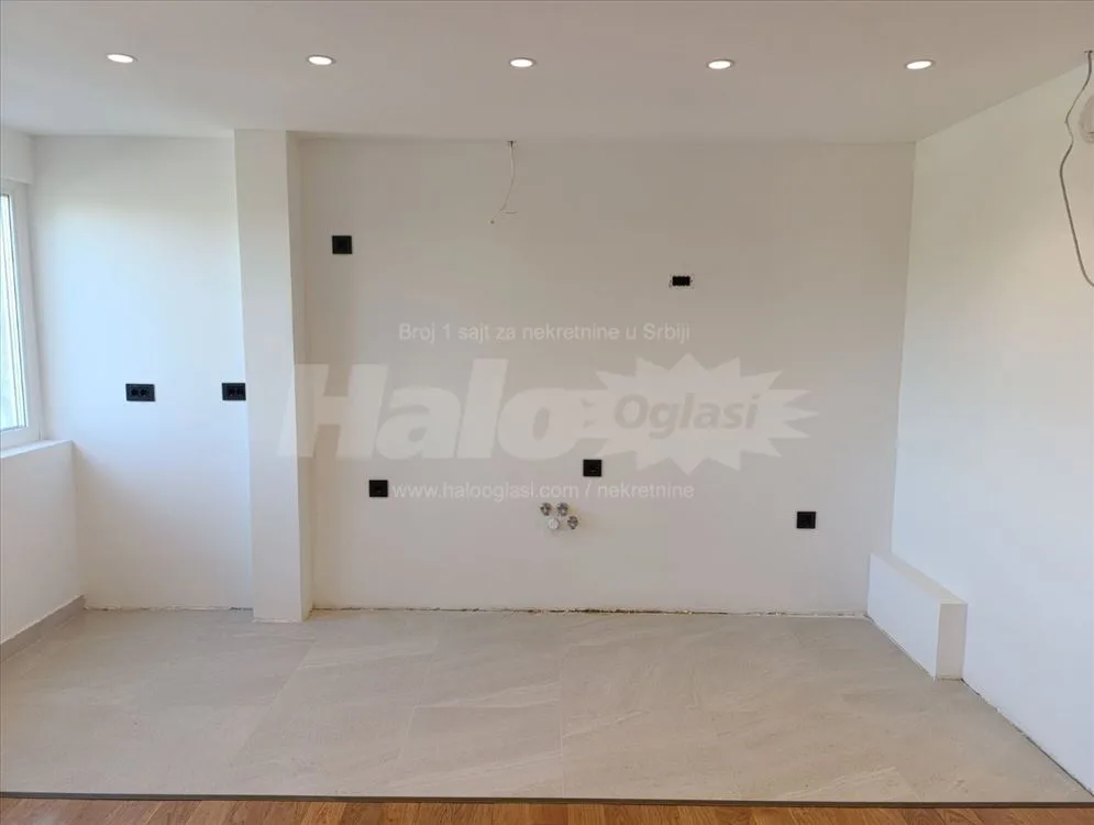 Lux renoviran 3,5 soban stan, Hotel YU — 7