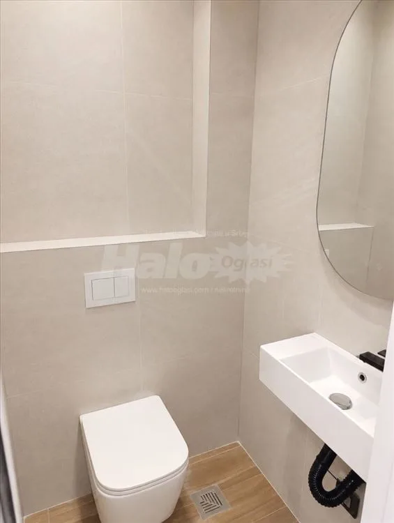 Lux renoviran 3,5 soban stan, Hotel YU — 9