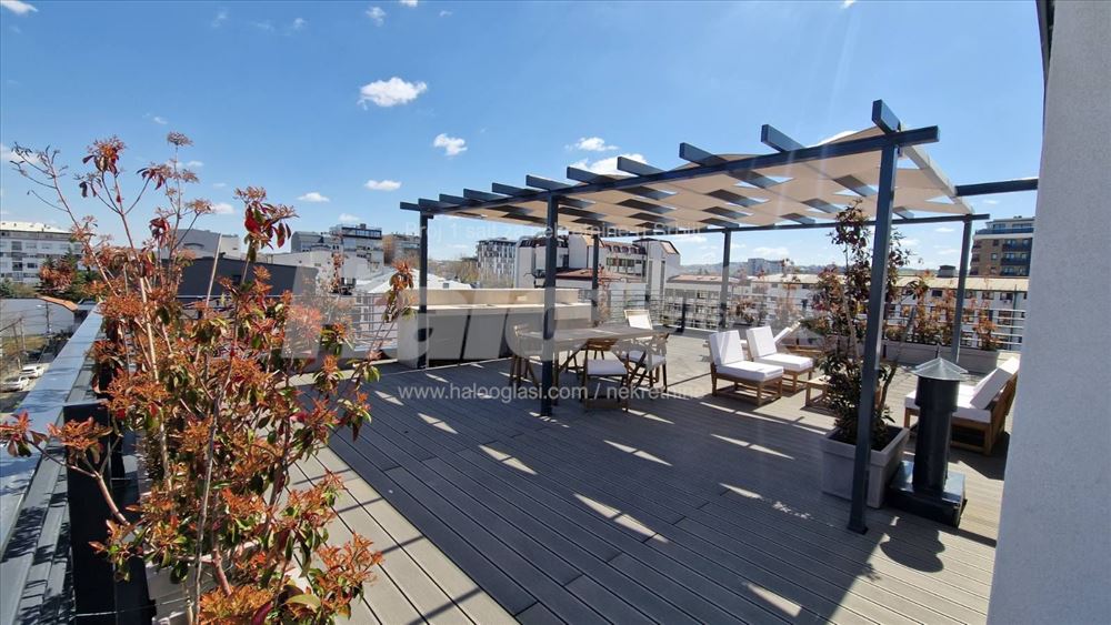 LUX stan 150m2 + 150m2 terasa — 10