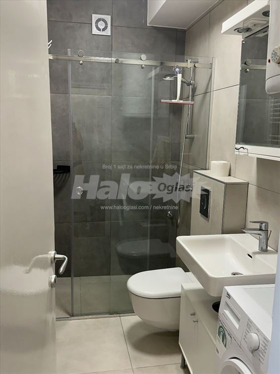LUX stan 40m2, centar — 9
