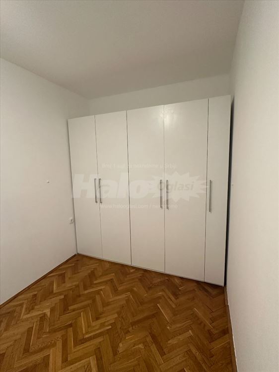 LUX stan 40m2, centar — 13