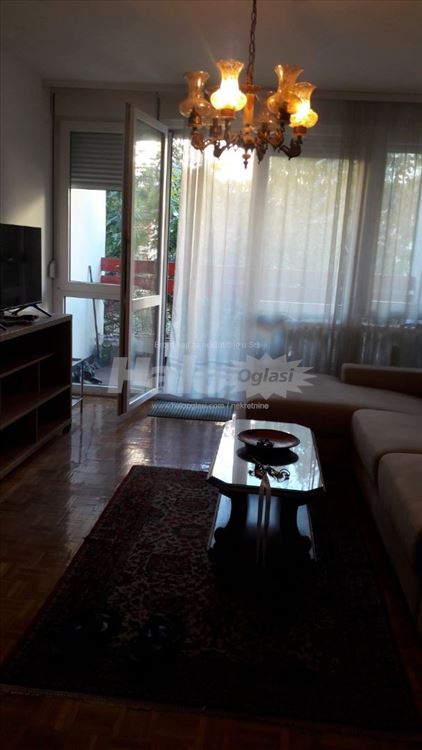 Lux stan 72m2 2.5 — 8
