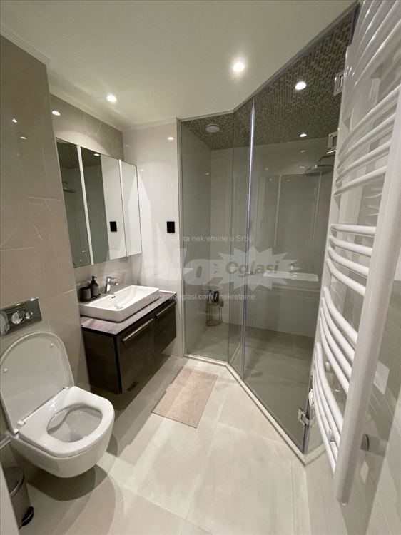 Lux stan Aqua BW, tursko kupatilo+garaza — 12