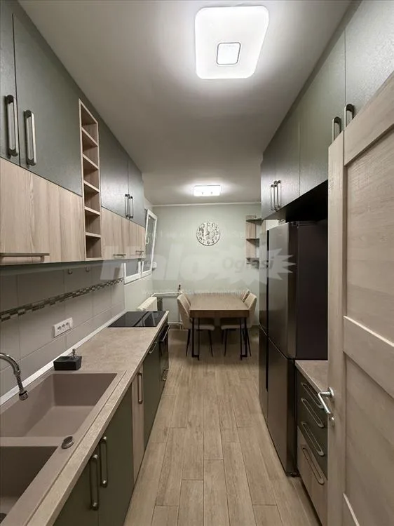 LUX stan Borča Centar 3 — 4