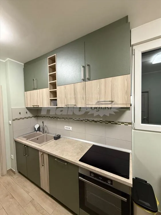 LUX stan Borča Centar 3 — 8