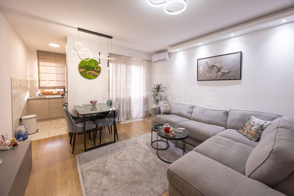 Lux Stan juzni bulevar — 2