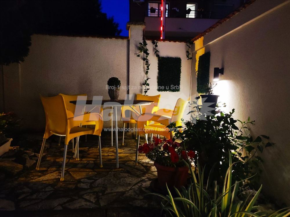 Lux stan na Banjici sa dvorištem — 14