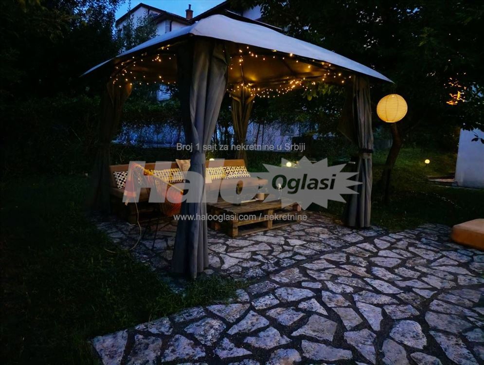 Lux stan na Banjici sa dvorištem — 15