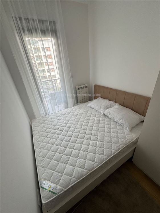 Lux stan na Banovom brdu — 7