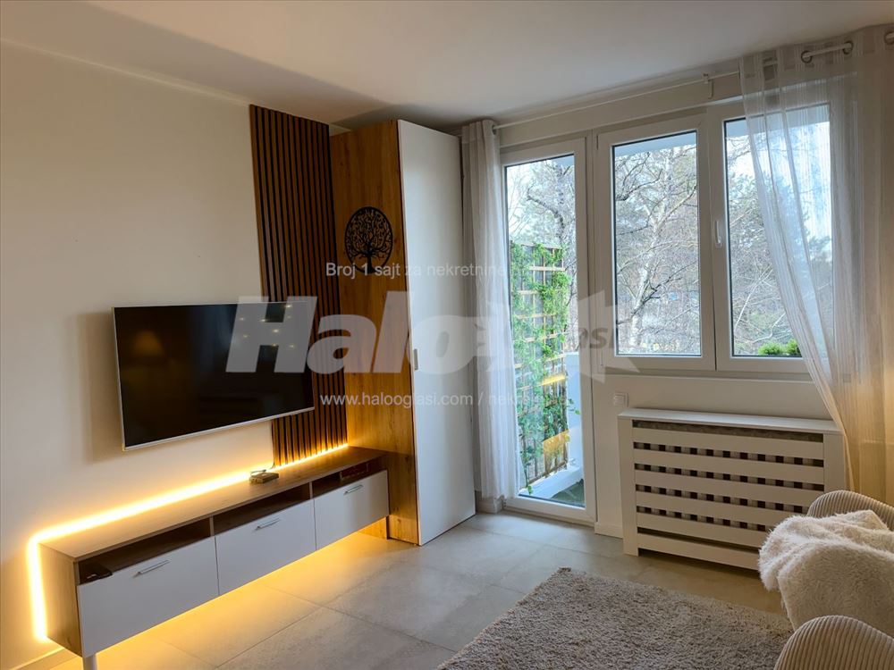 LUX stan na Novom Beogradu (Stari Merkator) — 2