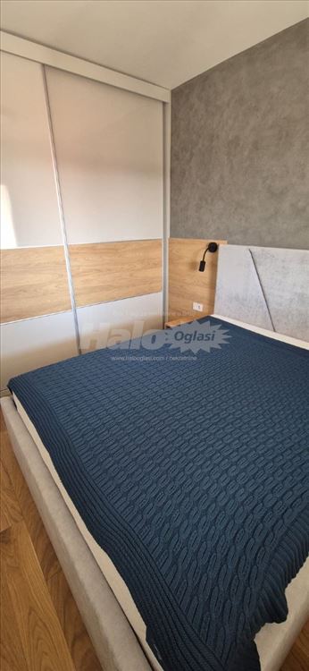 Lux stan sa garažom u blizini Autokomande — 11
